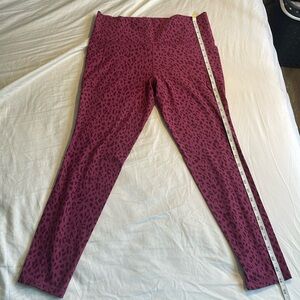 Athleta leopard print leggings, size Large